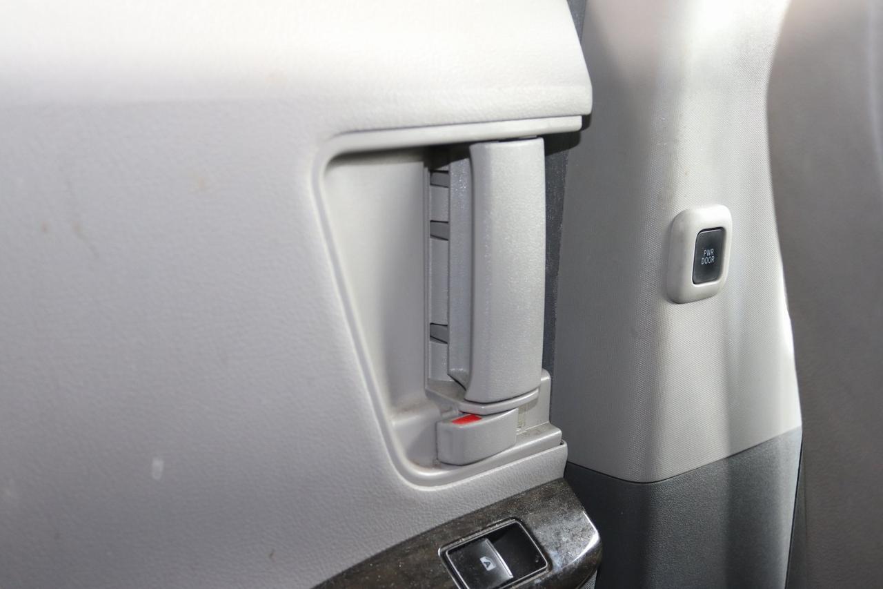 2018 Toyota Sienna XLE Fredericksburg VA
