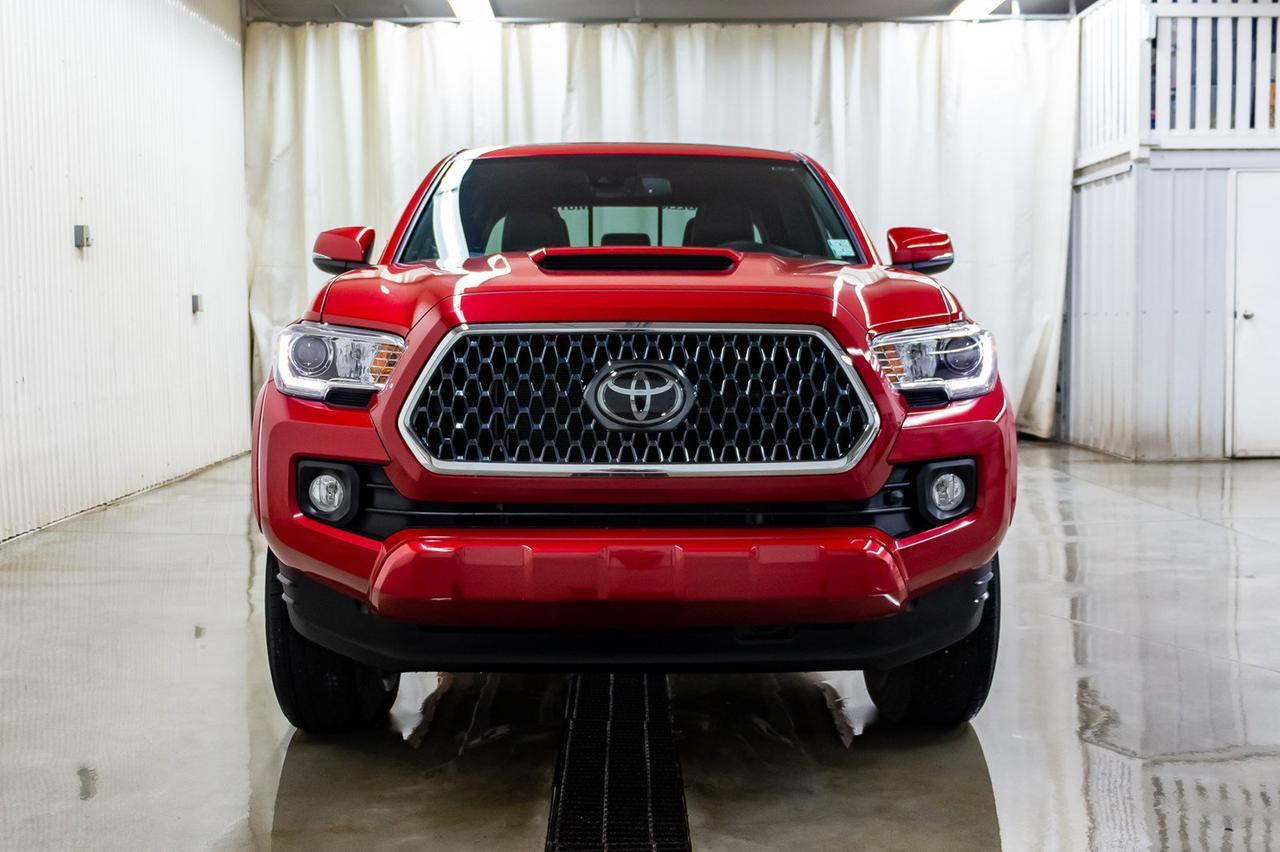 2018 Toyota Tacoma 4X4 Double Cab TRD Sport Leather Roof Nav Red Deer AB
