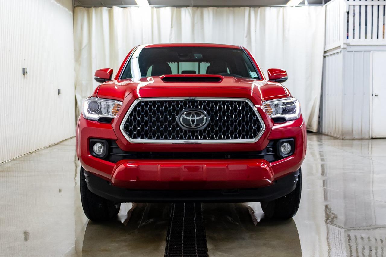 2018 Toyota Tacoma 4X4 Double Cab TRD Sport Leather Roof Nav Red Deer AB