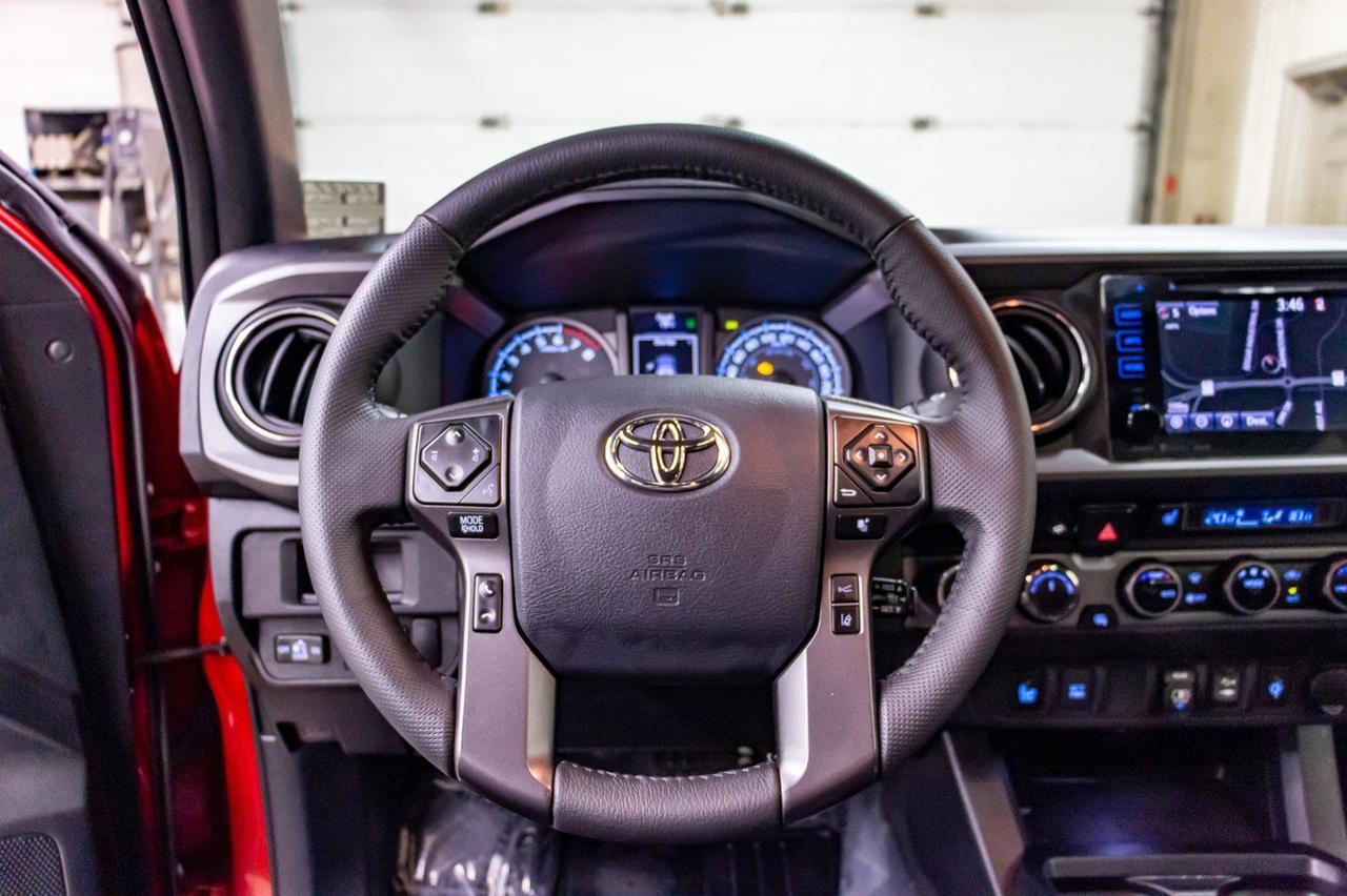 2018 Toyota Tacoma 4X4 Double Cab TRD Sport Leather Roof Nav Red Deer AB