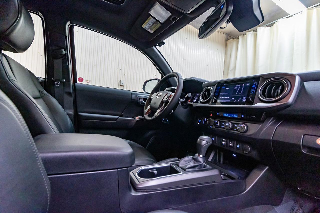 2018 Toyota Tacoma 4X4 Double Cab TRD Sport Leather Roof Nav Red Deer AB
