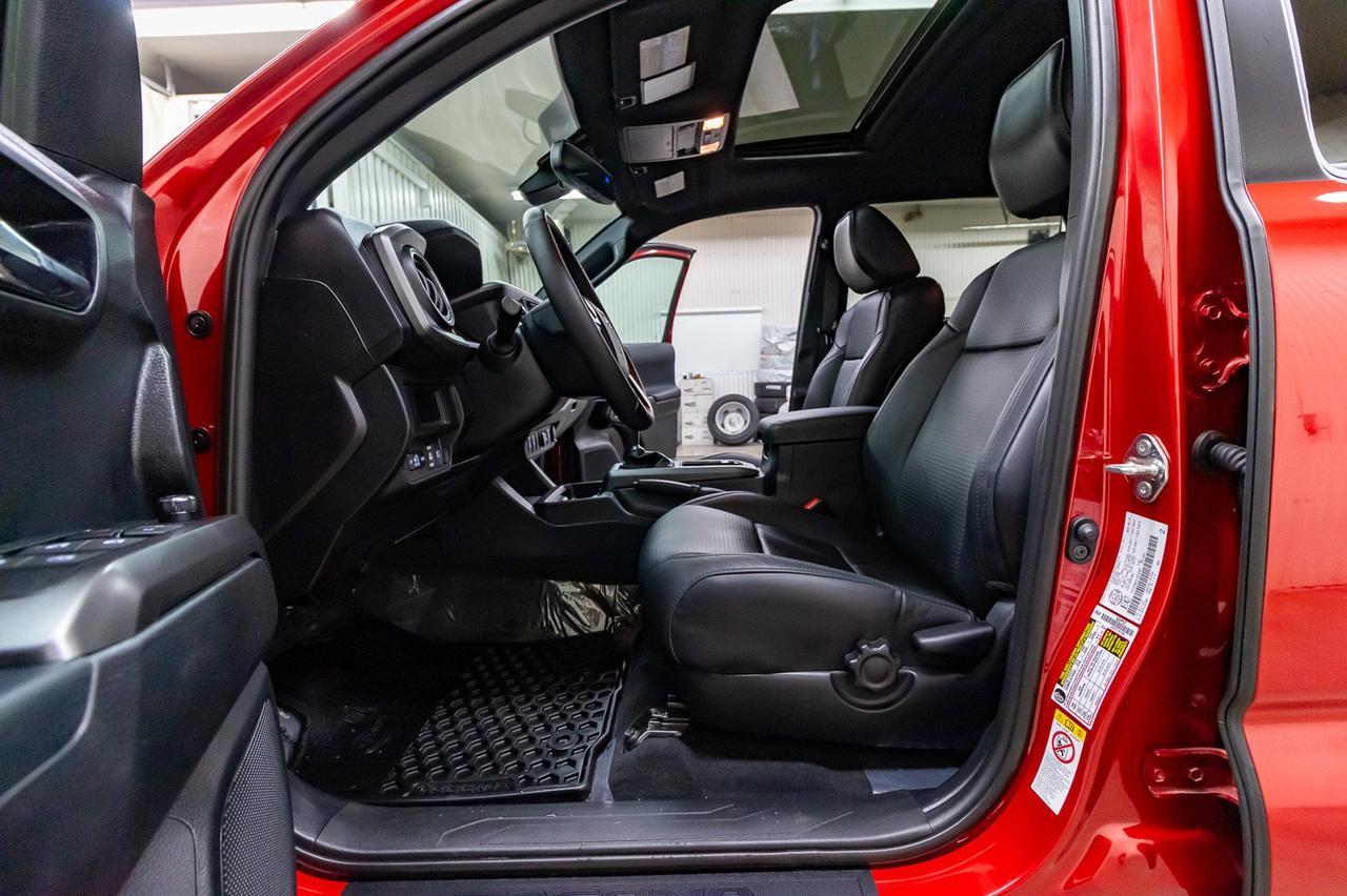 2018 Toyota Tacoma 4X4 Double Cab TRD Sport Leather Roof Nav Red Deer AB