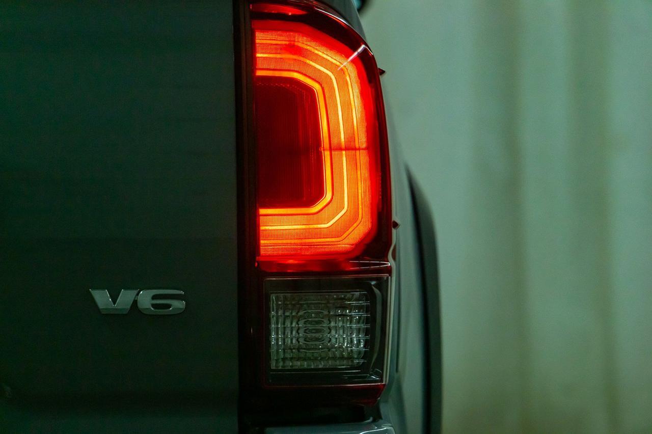 2018 Toyota Tacoma 4x4 Crew Cab TRD Sport 4" Lift Nav Bcam Red Deer AB