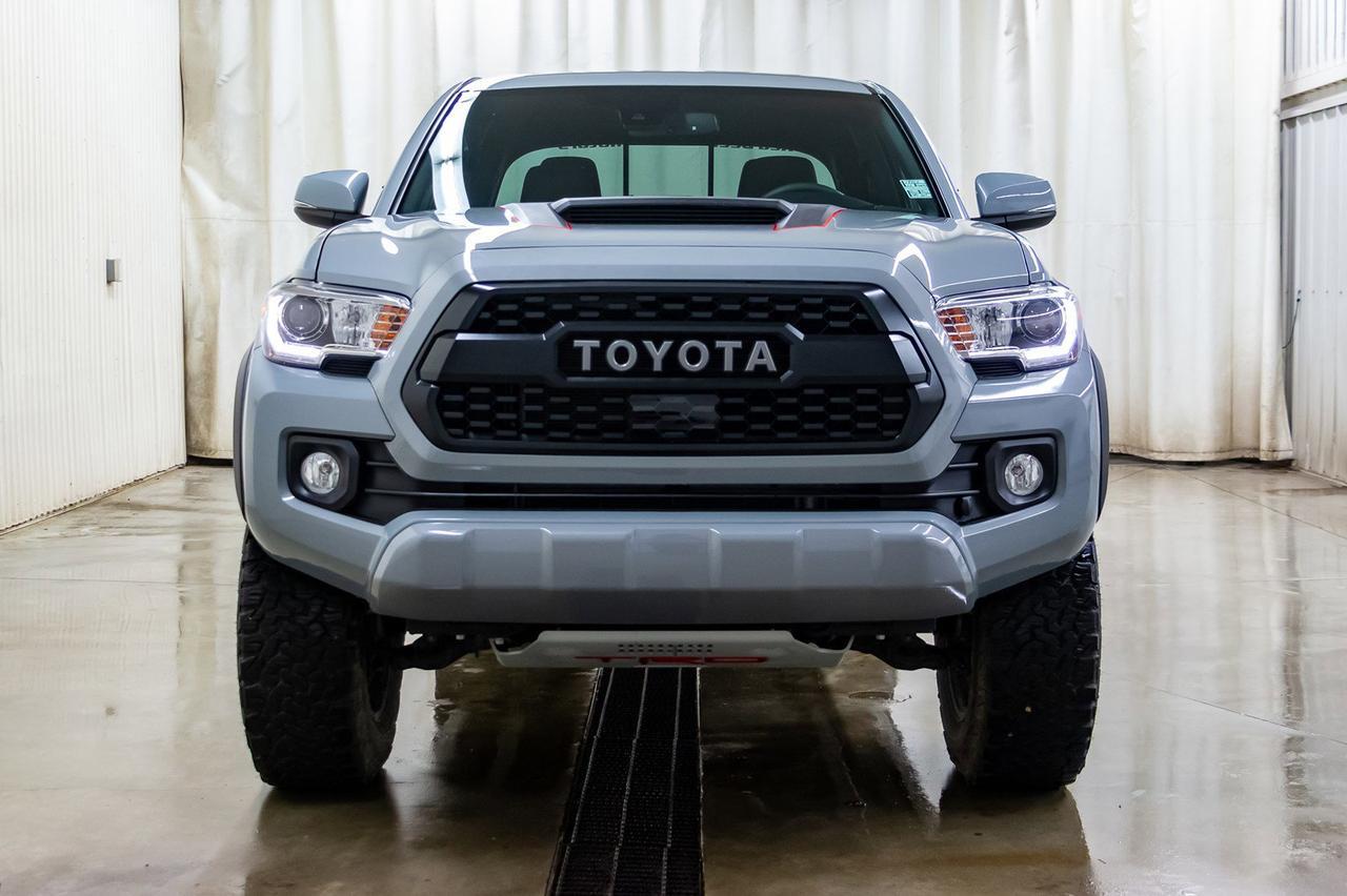 2018 Toyota Tacoma 4x4 Crew Cab TRD Sport 4" Lift Nav Bcam Red Deer AB
