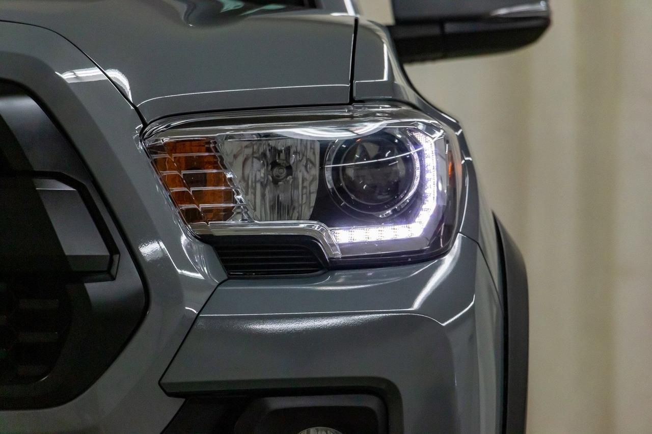 2018 Toyota Tacoma 4x4 Crew Cab TRD Sport 4" Lift Nav Bcam Red Deer AB