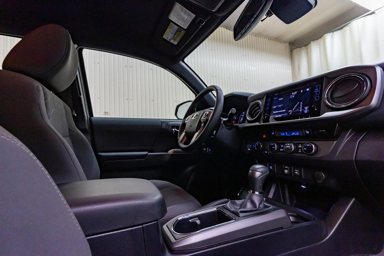 2018 Toyota Tacoma 4x4 Crew Cab TRD Sport 4" Lift Nav Bcam Red Deer AB