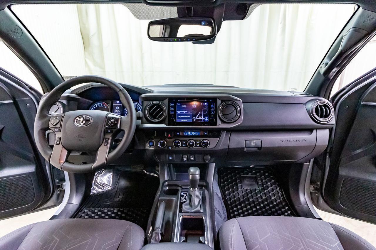 2018 Toyota Tacoma 4x4 Crew Cab TRD Sport 4" Lift Nav Bcam Red Deer AB