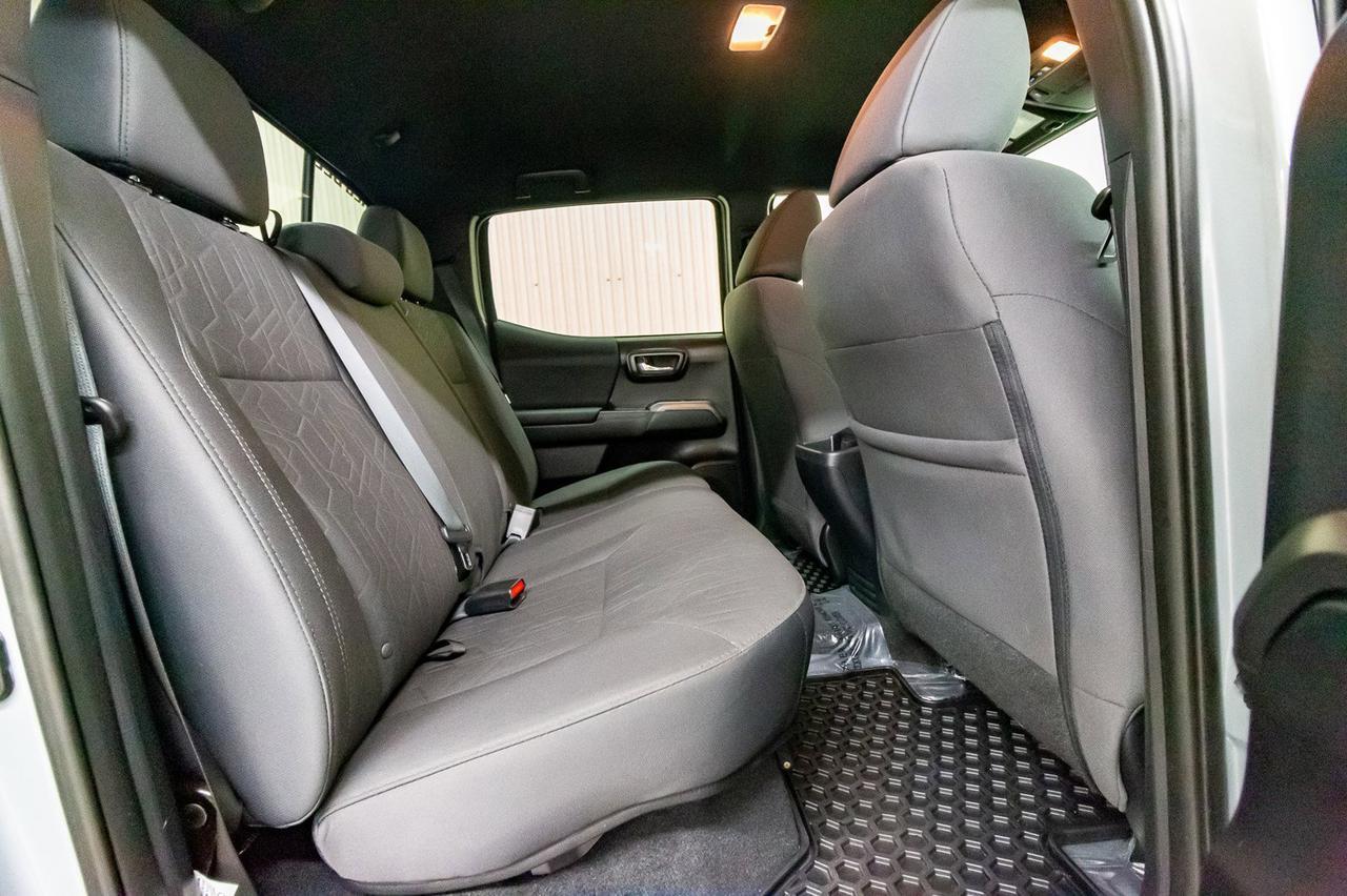 2018 Toyota Tacoma 4x4 Crew Cab TRD Sport 4" Lift Nav Bcam Red Deer AB