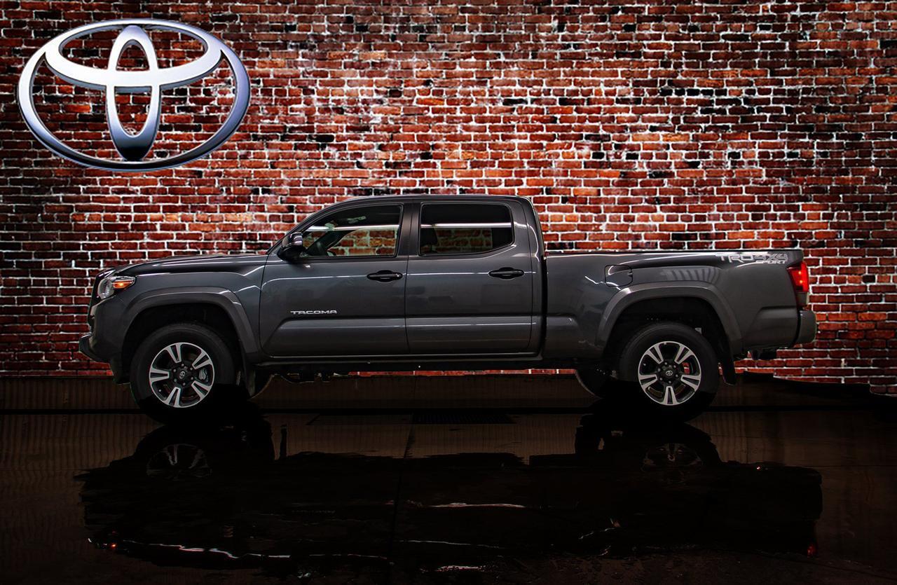 2018 Toyota Tacoma 4x4 Double Cab SR5 TRD Sport