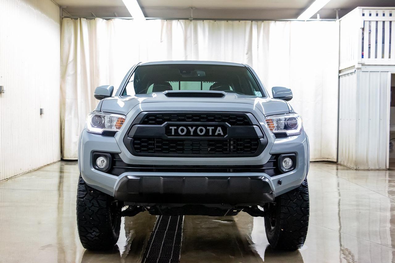 2018 Toyota Tacoma 4x4 Double Cab TRD Sport 4" Lift Red Deer AB