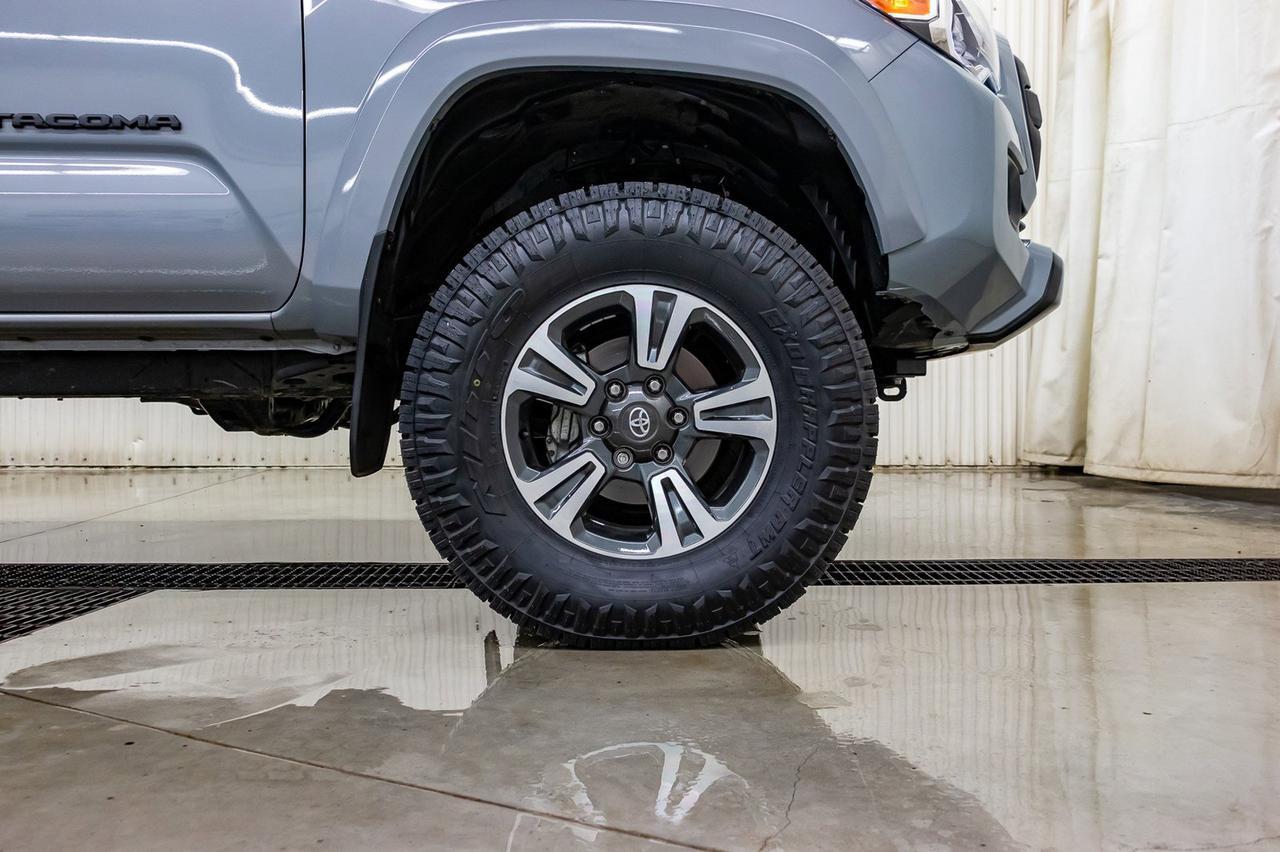 2018 Toyota Tacoma 4x4 Double Cab TRD Sport 4&quot; Lift Red Deer AB
