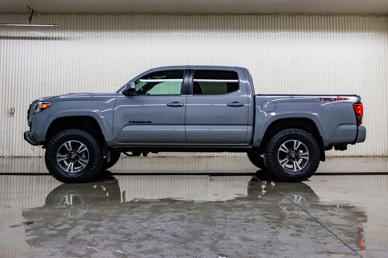 2018 Toyota Tacoma 4x4 Double Cab TRD Sport 4&quot; Lift Red Deer AB