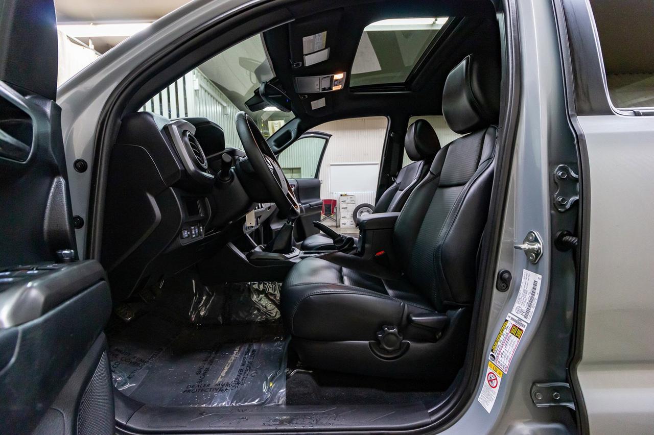 2018 Toyota Tacoma 4x4 Double Cab TRD Sport 4&quot; Lift Red Deer AB