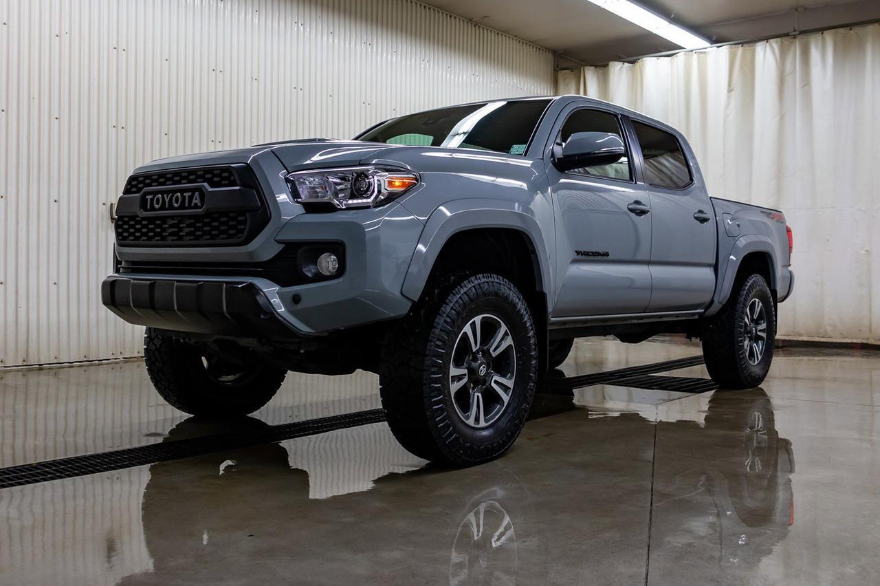 2018 Toyota Tacoma 4x4 Double Cab TRD Sport Red Deer AB