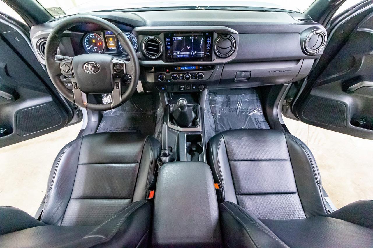 2018 Toyota Tacoma 4x4 Double Cab TRD Sport Red Deer AB