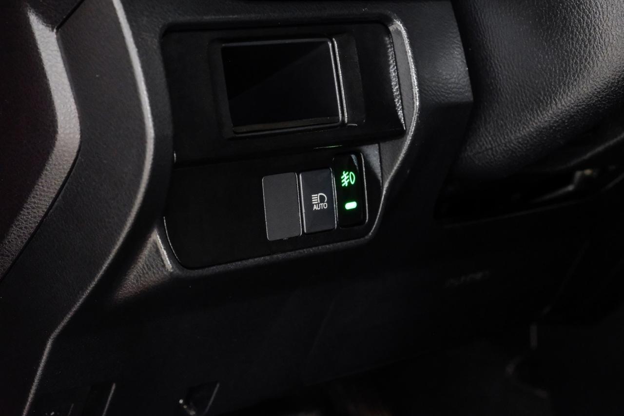 2018 Toyota Tacoma SR ACCESS CAB AUTOMATIC TOYOTA SAFETY SENSE LANE DEPARTURE PRE COLLISION SYSTEM REAR CAMERA Carrollton TX
