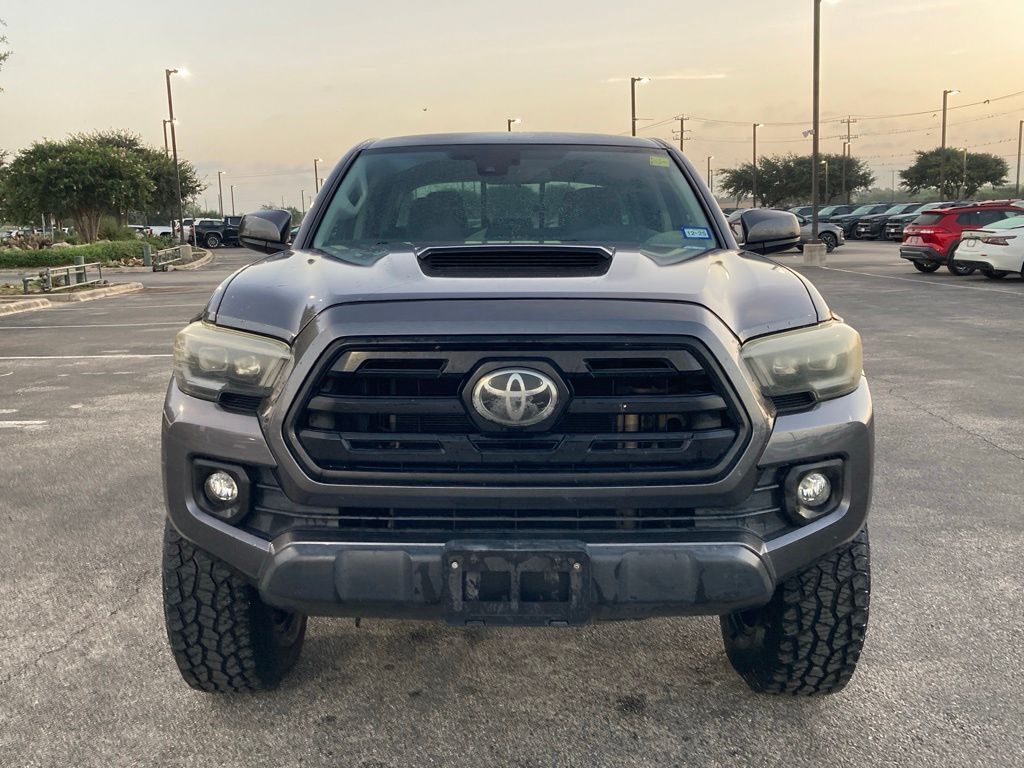 2018 Toyota Tacoma SR