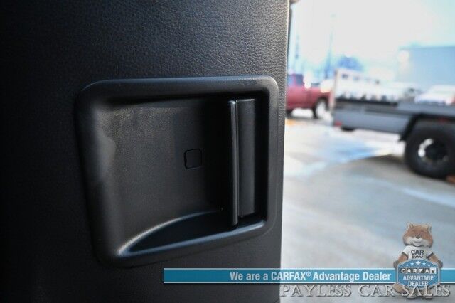 2018 Toyota Tacoma SR5 / 4X4 / Access Cab / Heated Cloth Seats / Navigation / Bluetooth / Back Up Camera / Cruise Control / USB Jacks / Push Button Start / Tonneau Cover / Bed Liner / Alloy Wheels / Low Miles / Tow Pkg Anchorage AK