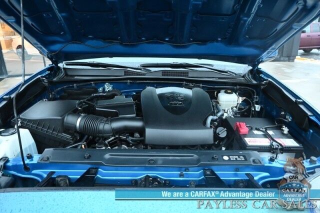 2018 Toyota Tacoma SR5 / 4X4 / Access Cab / Heated Cloth Seats / Navigation / Bluetooth / Back Up Camera / Cruise Control / USB Jacks / Push Button Start / Tonneau Cover / Bed Liner / Alloy Wheels / Low Miles / Tow Pkg Anchorage AK