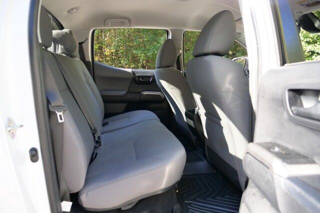 2018 Toyota Tacoma SR5 4X4 / Navigation / Adaptive Cruise! High Point NC