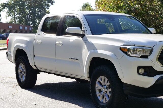 2018 Toyota Tacoma SR5 4X4 / Navigation / Adaptive Cruise! High Point NC