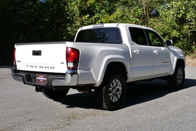 2018 Toyota Tacoma SR5 4X4 / Navigation / Adaptive Cruise! High Point NC