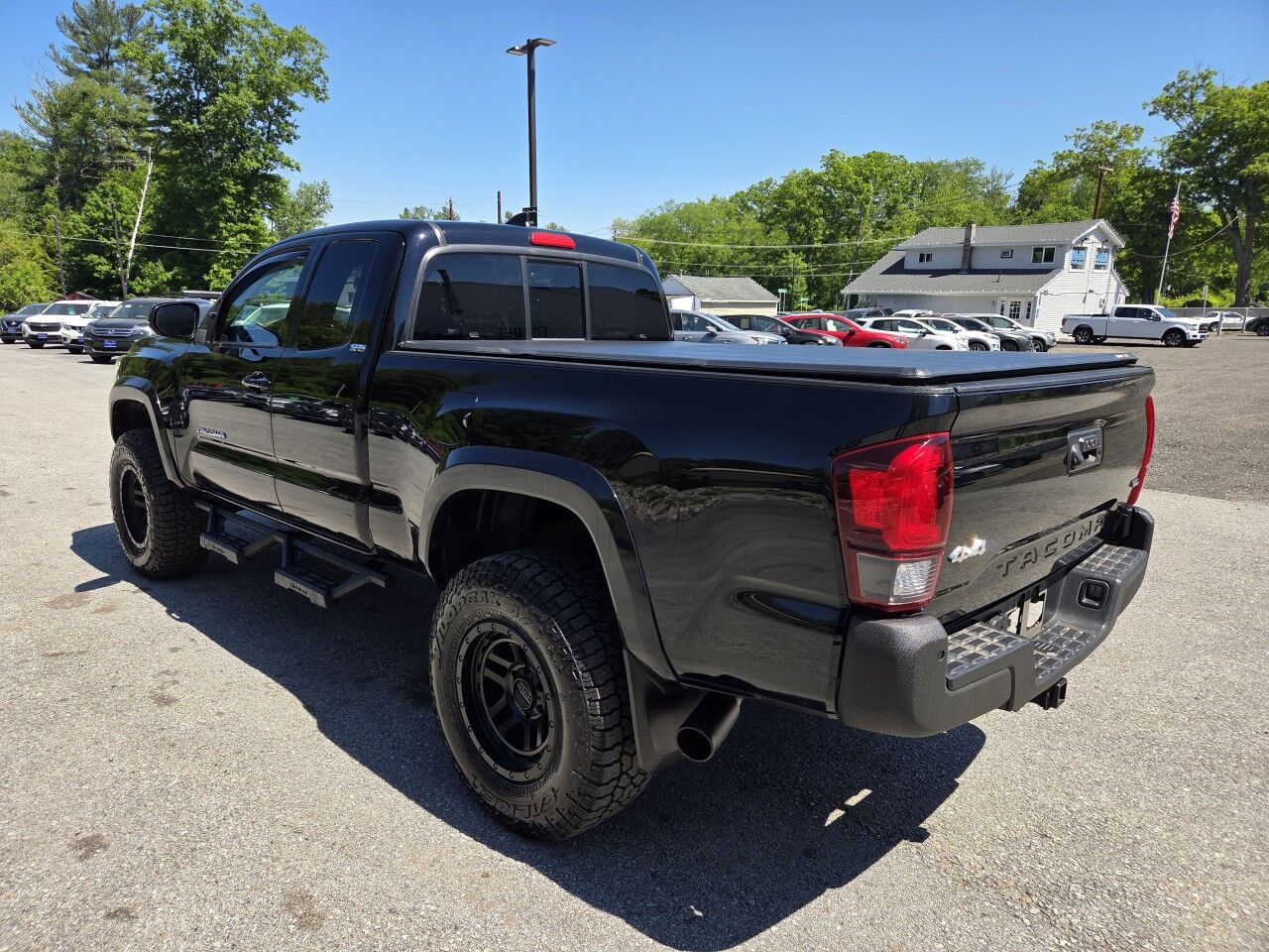 2018 Toyota Tacoma SR5 Charlton MA