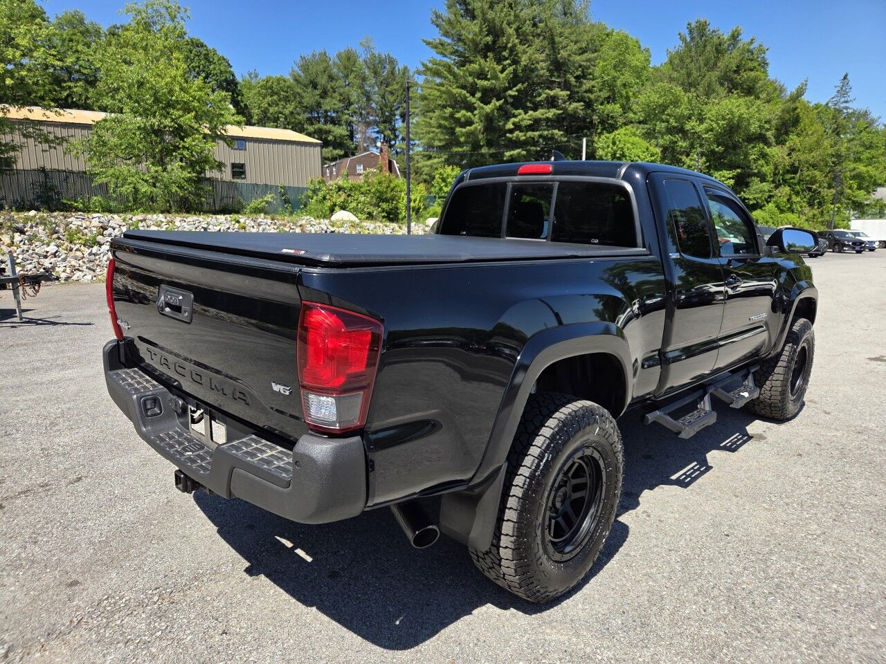 2018 Toyota Tacoma SR5 Charlton MA