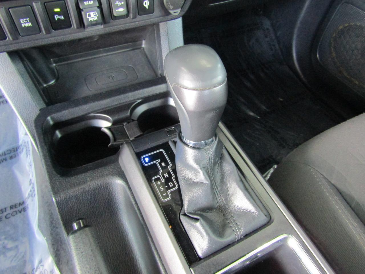 2018 Toyota Tacoma SR5 Double Cab 5 Bed V6 4x2 AT (Natl) Grand Prairie TX