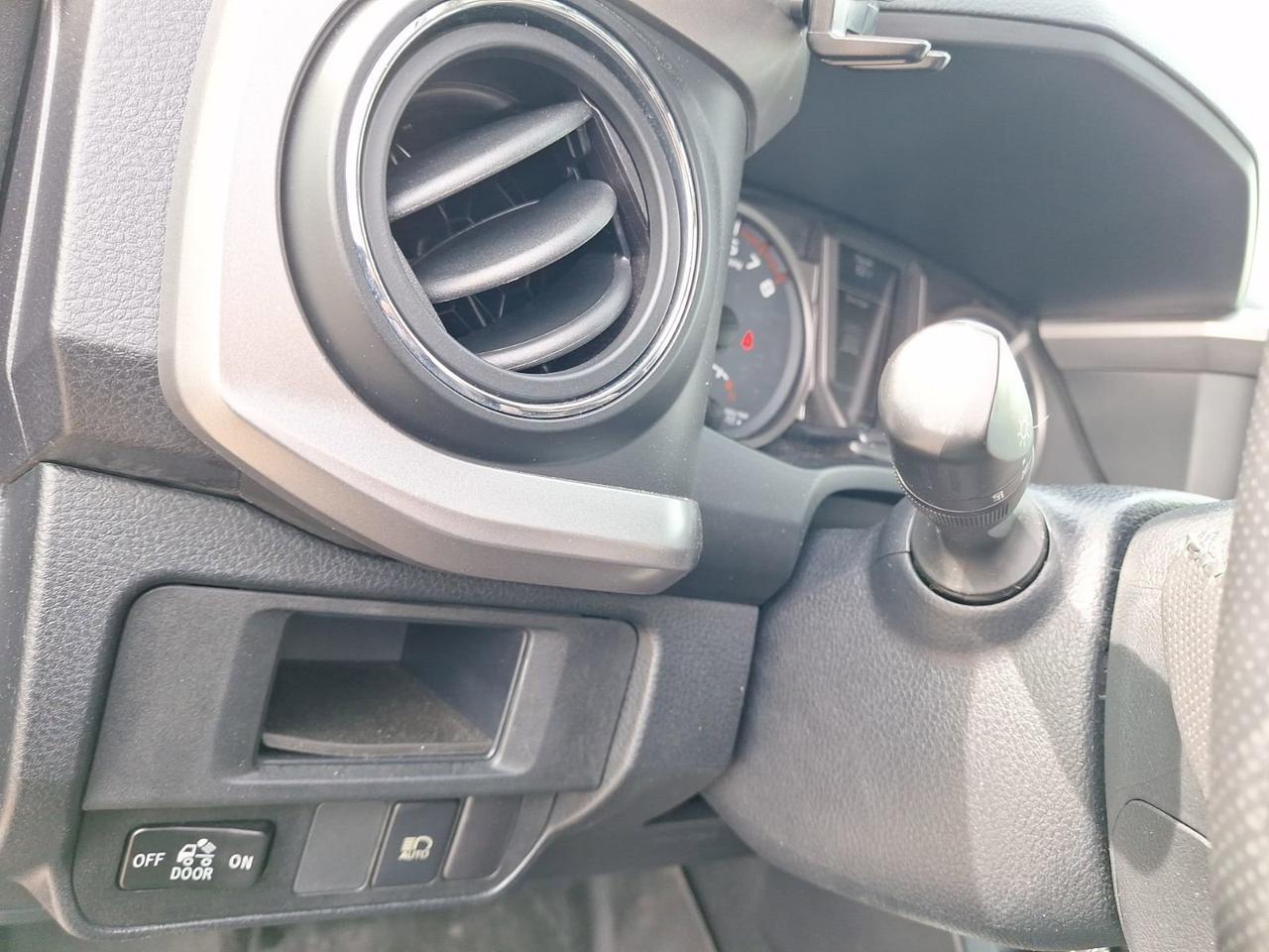 2018 Toyota Tacoma SR5 Hurst TX