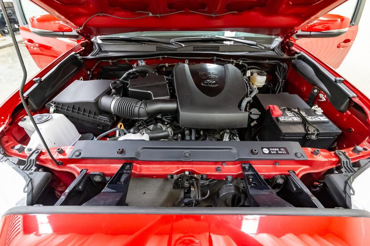 2018 Toyota Tacoma SR5 Red Deer AB