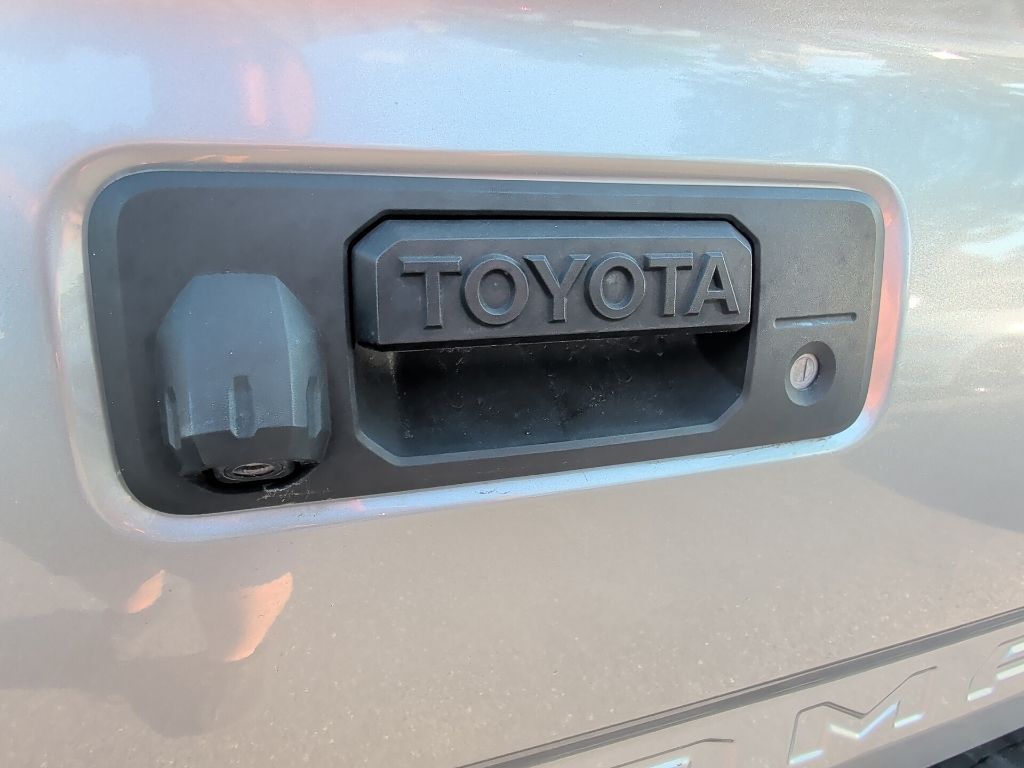 2018 Toyota Tacoma SR5 Worcester MA
