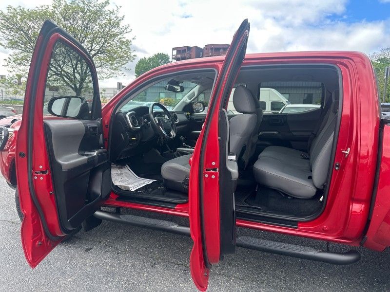 2018 Toyota Tacoma SR5 Worcester MA