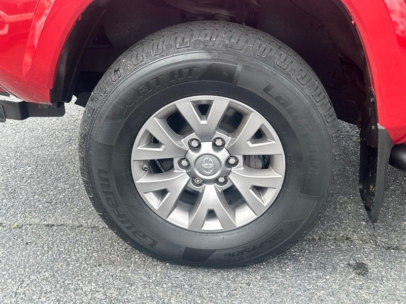 2018 Toyota Tacoma SR5 Worcester MA