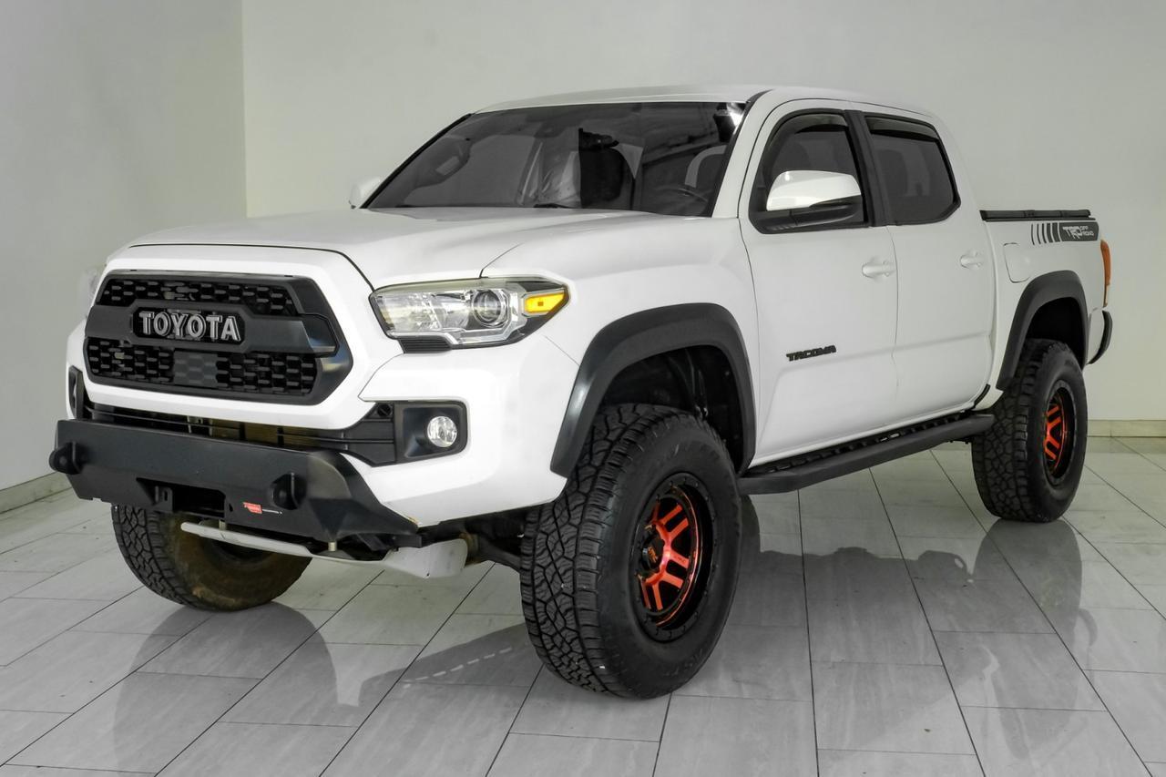 2018 Toyota Tacoma TRD OFF ROAD 4WD V6 DOUBLE CAB TOYOTA SAFETY SENSE BLIND SPOT AS Carrollton TX