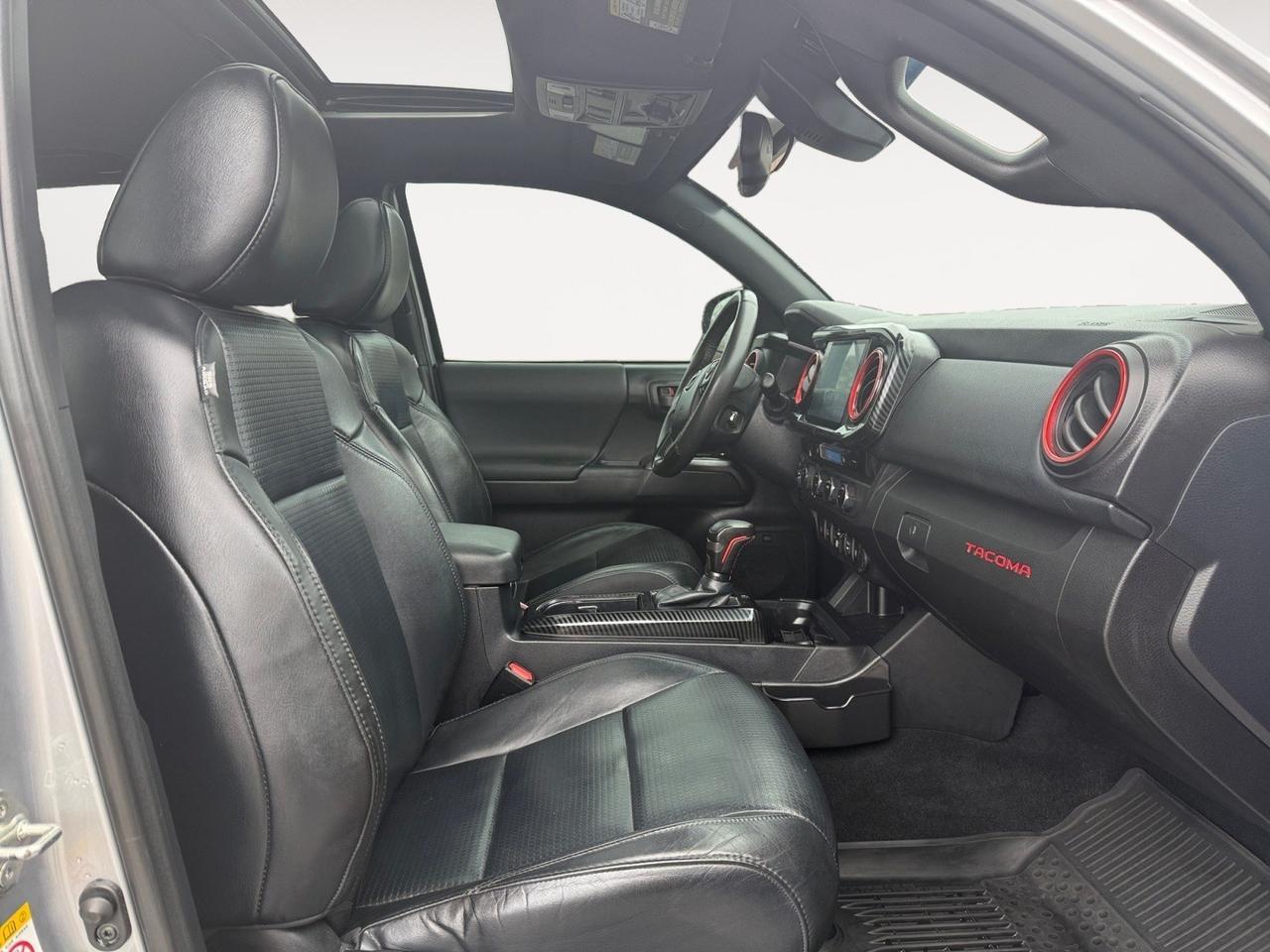 2018 Toyota Tacoma TRD OFFROAD, HEATED SEATS, SUNROOF, POWER SLIDING REAR WINDOW, BACKUP CAMERA, KEYLESS ENTRY, ALL WEATHER FLOOR MATS, JBL SPEAKERS, APPLE CARPLAY/ANDROID AUTO, NAVIGATION, THIS TOYOTA TACOMA IS READY FORD ITS NEXT ADVENTURE! Norfolk VA