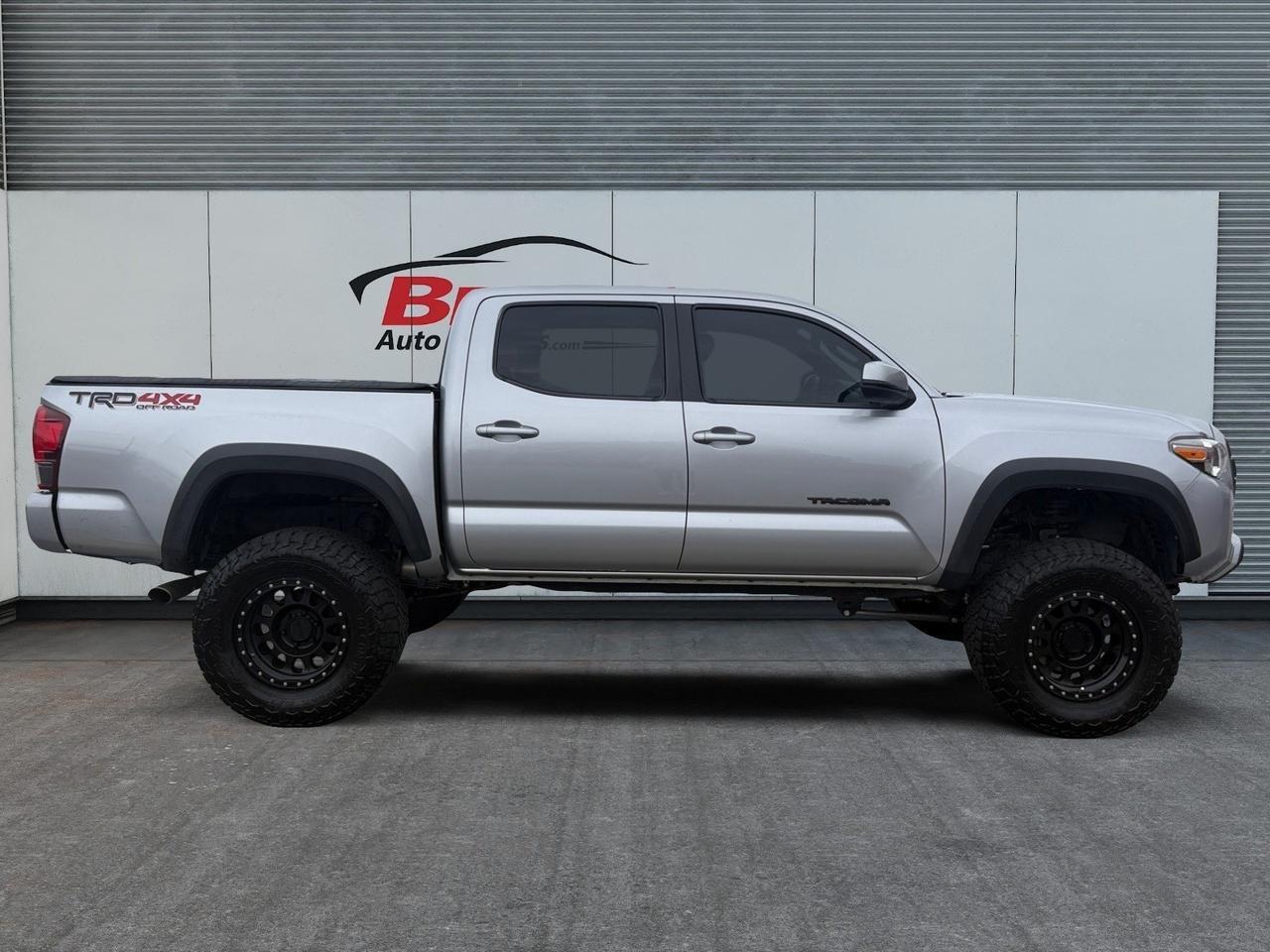 2018 Toyota Tacoma TRD OFFROAD, HEATED SEATS, SUNROOF, POWER SLIDING REAR WINDOW, BACKUP CAMERA, KEYLESS ENTRY, ALL WEATHER FLOOR MATS, JBL SPEAKERS, APPLE CARPLAY/ANDROID AUTO, NAVIGATION, THIS TOYOTA TACOMA IS READY FORD ITS NEXT ADVENTURE! Norfolk VA