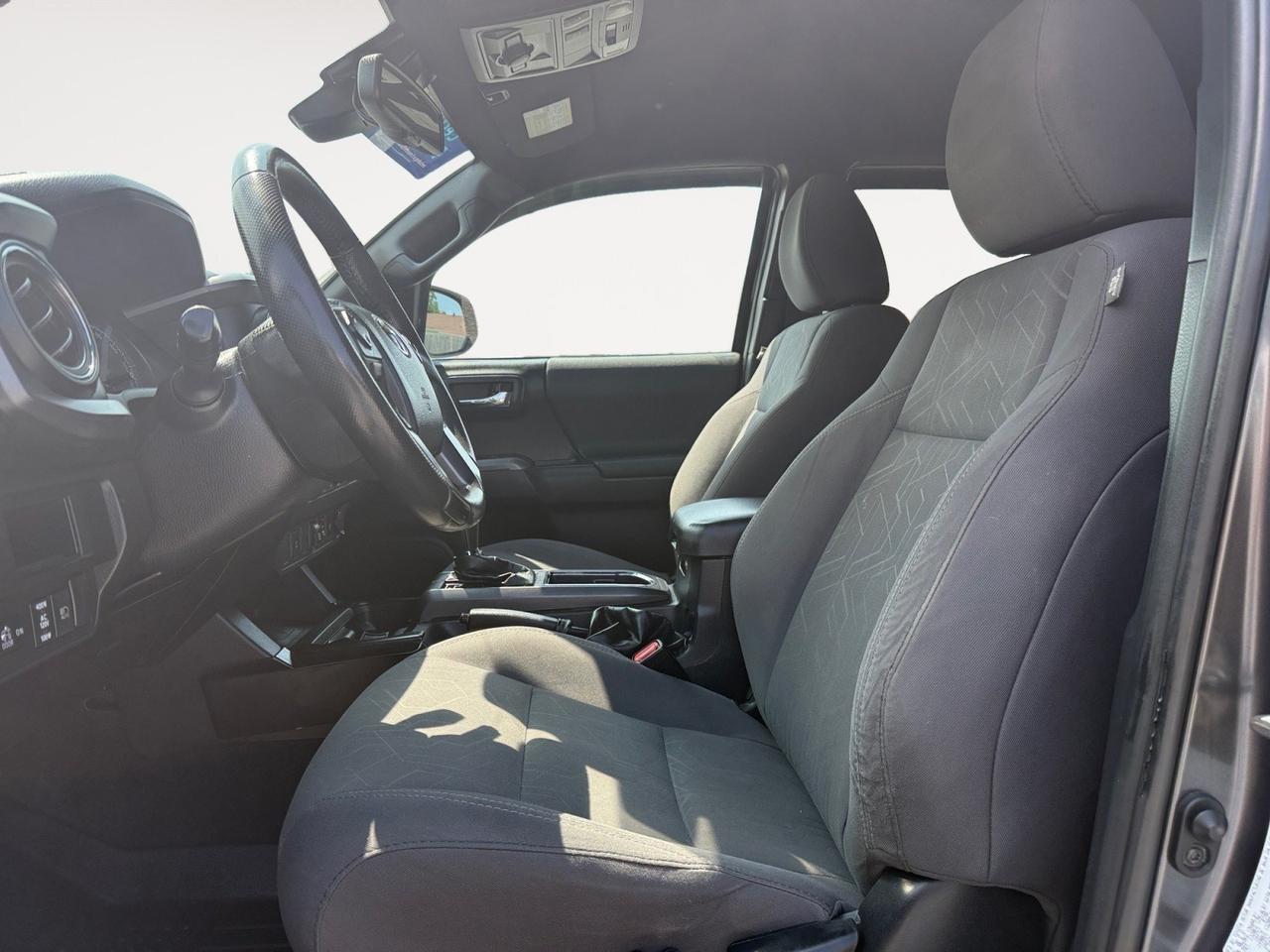 2018 Toyota Tacoma TRD Off Road, BLUETOOTH, BED LINER, TAILGATE STEP, TOW PACKAGE, SLIDING REAR WINDOW, BACKUP CAMERA, KEYLESS START, ALL WEATHER FLOOR MATS, THIS TACOMA IS READY TO HIT THE TRAILS! Norfolk VA