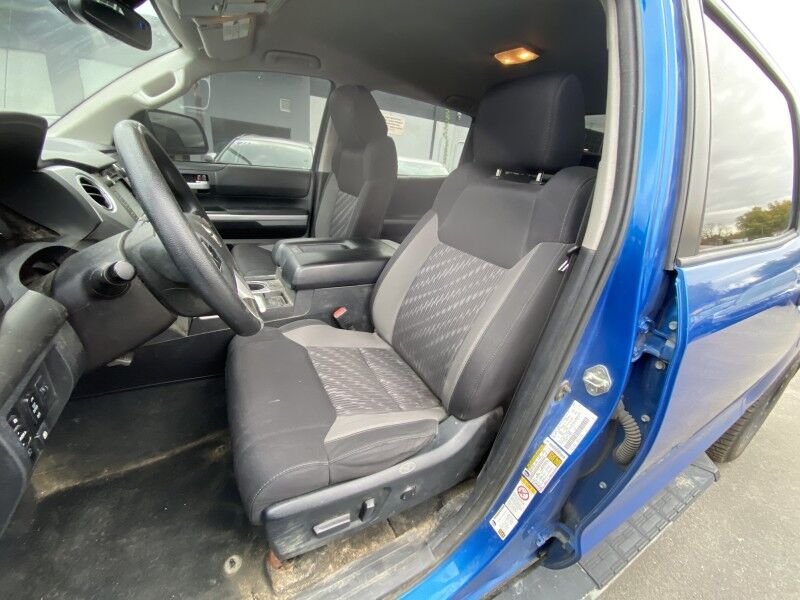 2018 Toyota Tundra 4WD SR5 Bristol  PA