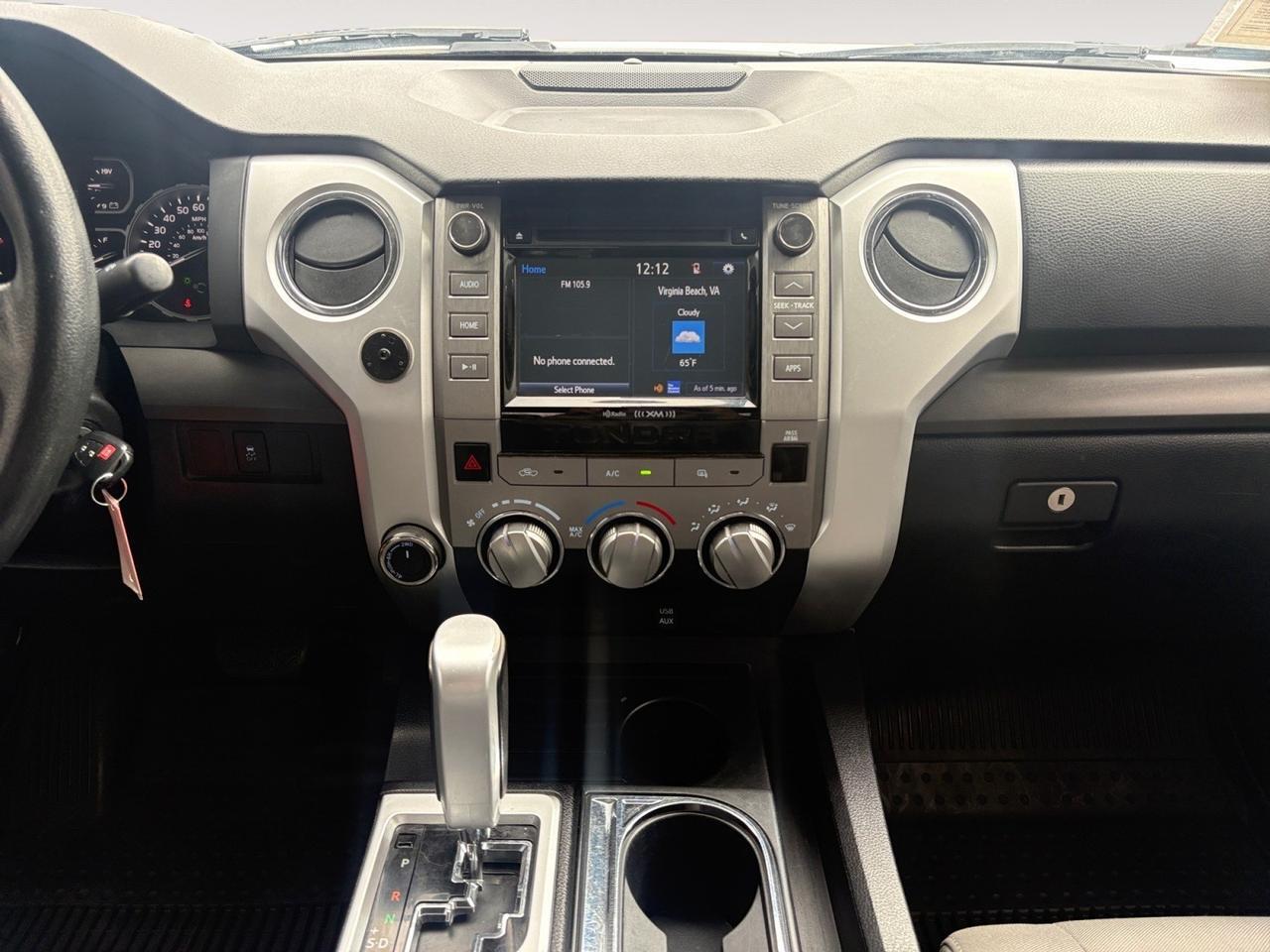 2018 Toyota Tundra 4WD SR5, CUSTOM MOTO METAL WHEELS, RUNNING BOARDS, FENDER FLARES, TOW PACKAGE, BED LINER, NAVIGATION, BACKUP CAMERA, ONLY 1 OWNER, TEST DRIVE THIS TUNDRA TODAY! Virginia Beach VA