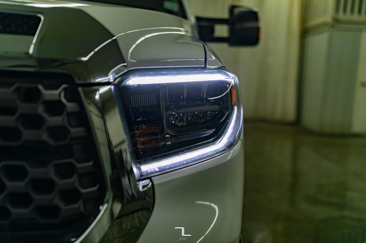 2018 Toyota Tundra 4x4 Double Cab SR5 TRD Nav BCam Level Kit Red Deer AB