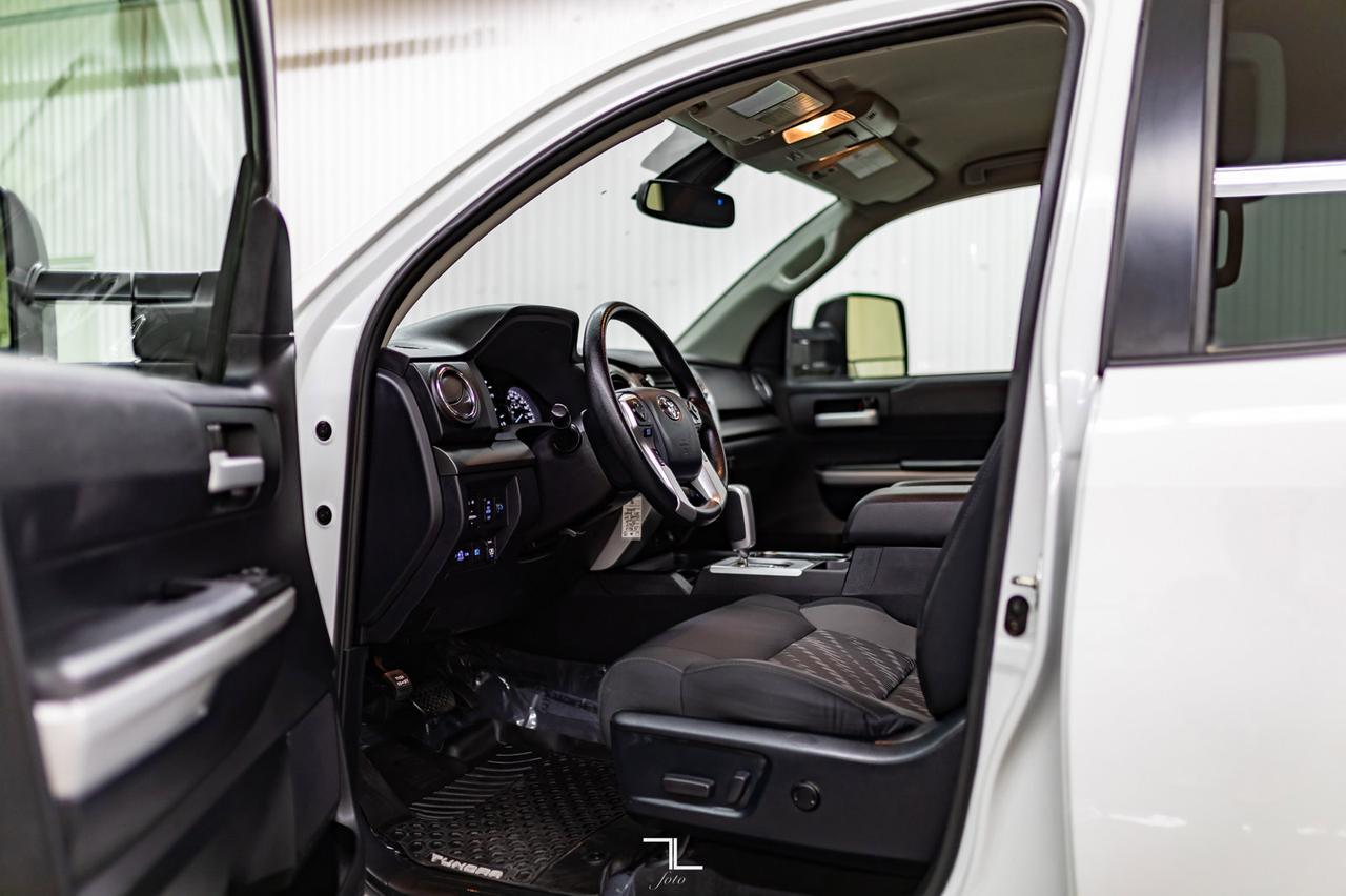 2018 Toyota Tundra 4x4 Double Cab SR5 TRD Nav BCam Level Kit Red Deer AB