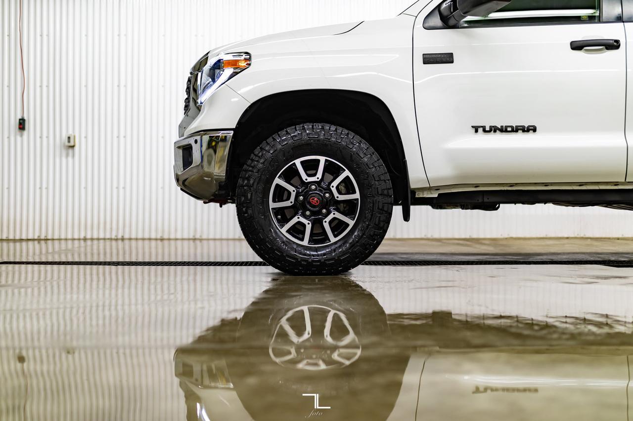 2018 Toyota Tundra 4x4 Double Cab SR5 TRD Nav BCam Level Kit Red Deer AB