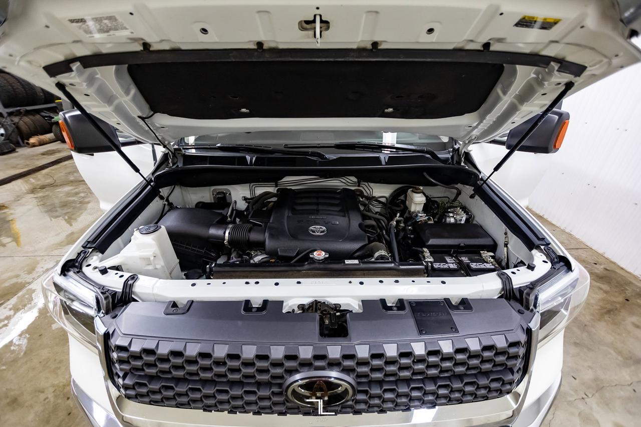 2018 Toyota Tundra 4x4 Double Cab SR5 TRD Nav BCam Level Kit Red Deer AB