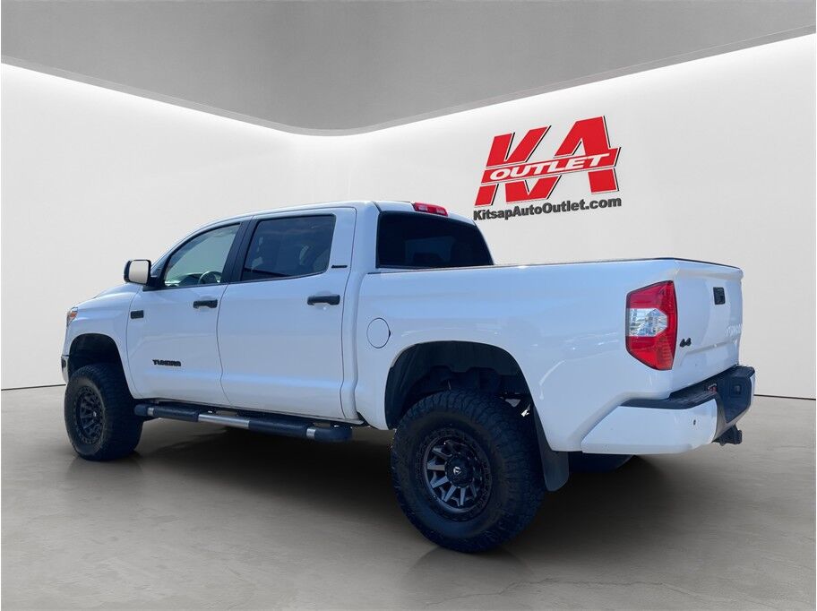 2018 Toyota Tundra CrewMax Limited Pickup 4D 5 1/2 ft