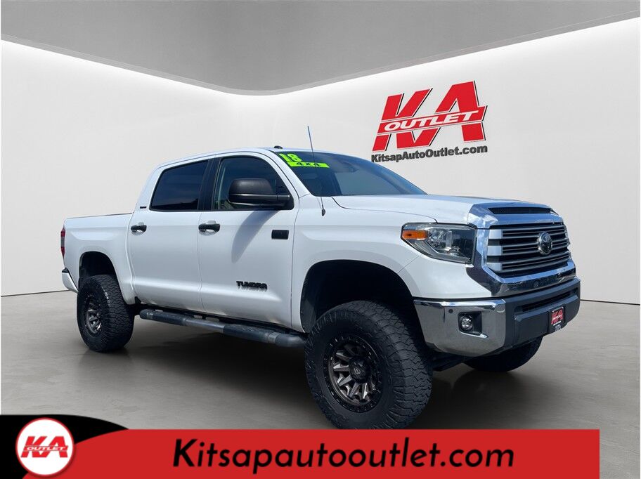 2018 Toyota Tundra CrewMax Limited Pickup 4D 5 1/2 ft