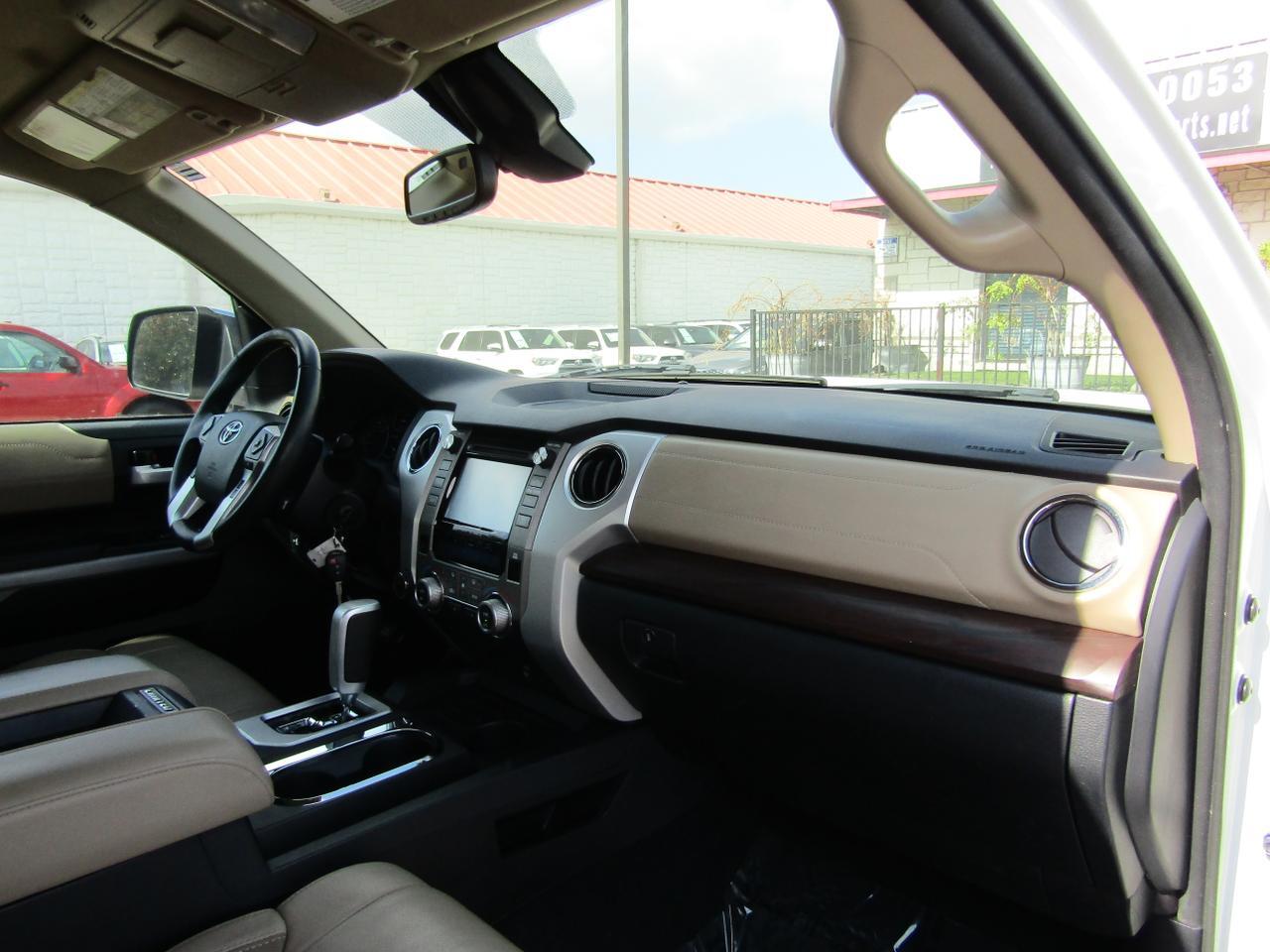 2018 Toyota Tundra Limited CrewMax 5.5 Bed 5.7L FFV (Natl) Grand Prairie TX