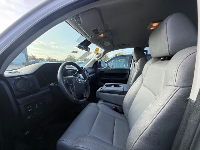 2018 Toyota Tundra SR 5.7L V8 | SR5 5.7L V8