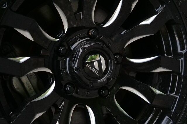 2018 Toyota Tundra SR5 4X4 / TRD Off Road PKG / Wheels & Tires Upgrade! High Point NC