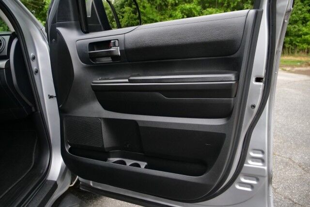 2018 Toyota Tundra SR5 4X4 / TRD Off Road PKG / Wheels & Tires Upgrade! High Point NC